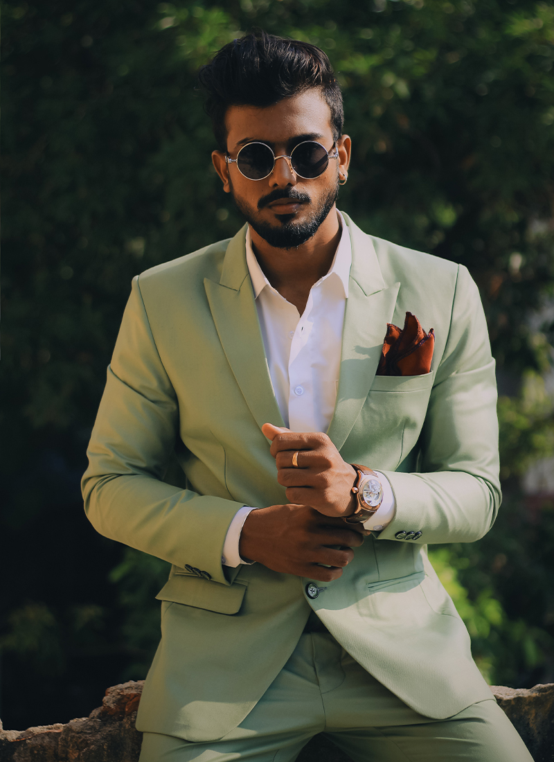 Customized-Suits-for-Men-at-Best-Price