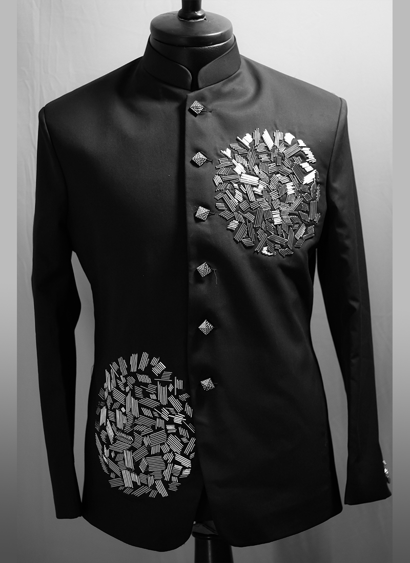 Customized-Suits-for-Men-at-Best-Price